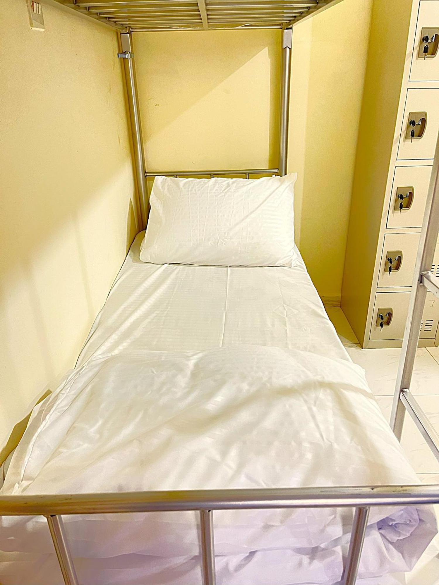 Yoko Luxury Hostel Дубай Экстерьер фото