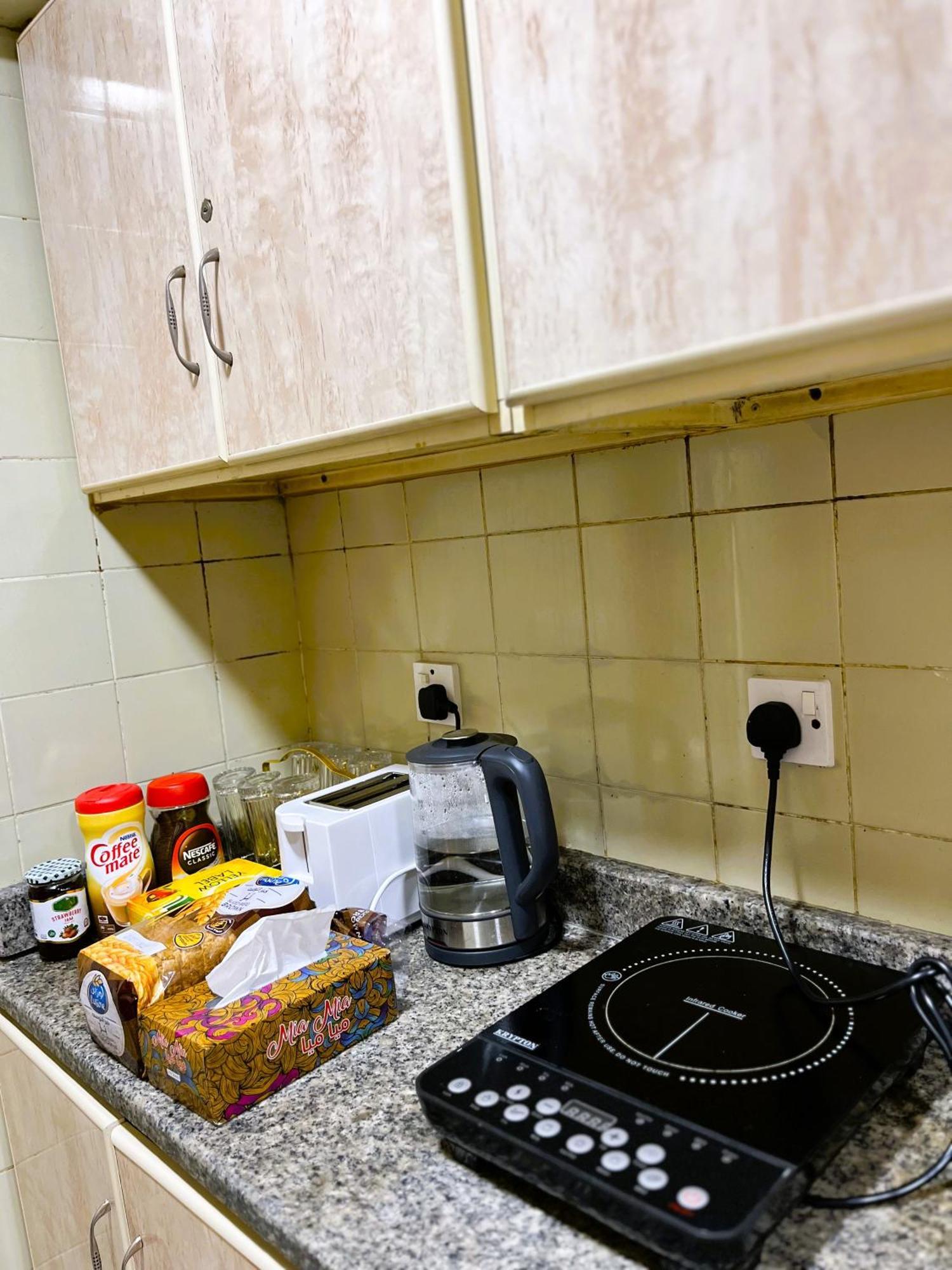 Yoko Luxury Hostel Дубай Экстерьер фото