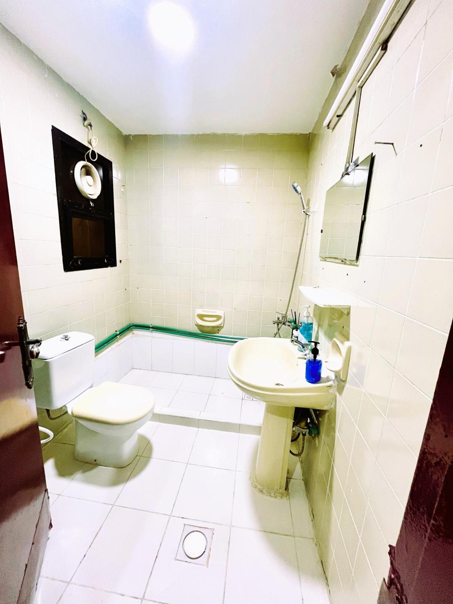 Yoko Luxury Hostel Дубай Экстерьер фото